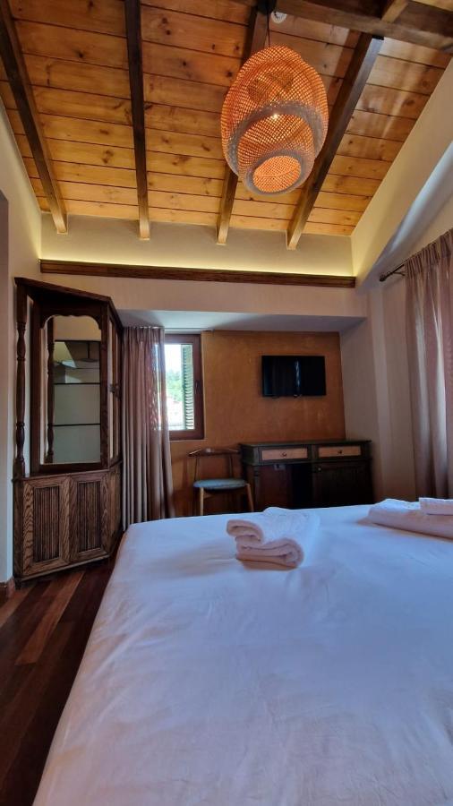 Hotel Bujtina Behram à Korce Extérieur photo