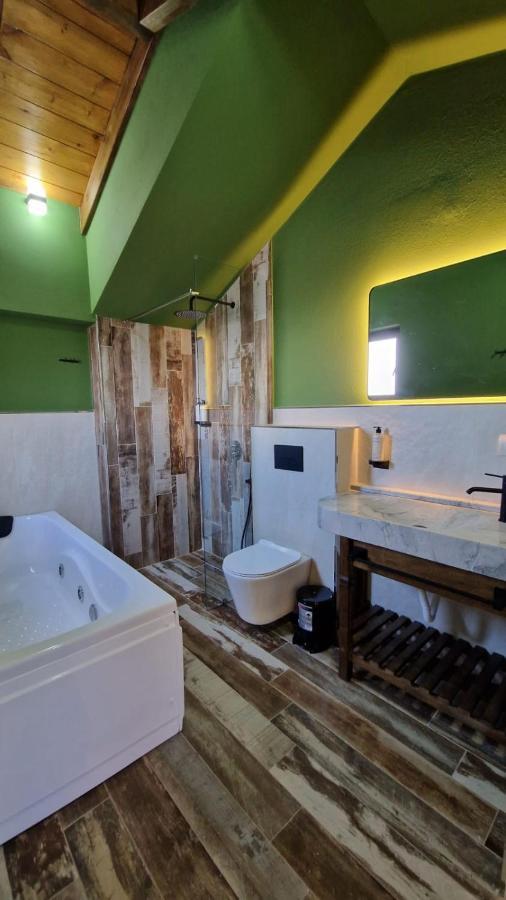 Hotel Bujtina Behram à Korce Extérieur photo