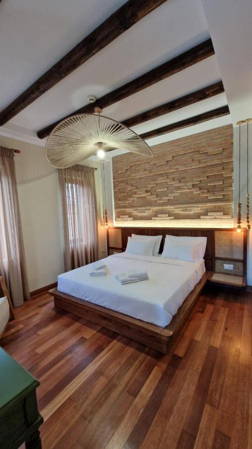Hotel Bujtina Behram à Korce Extérieur photo