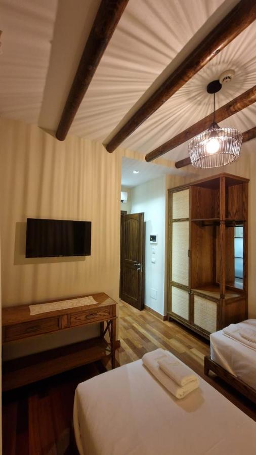 Hotel Bujtina Behram à Korce Extérieur photo