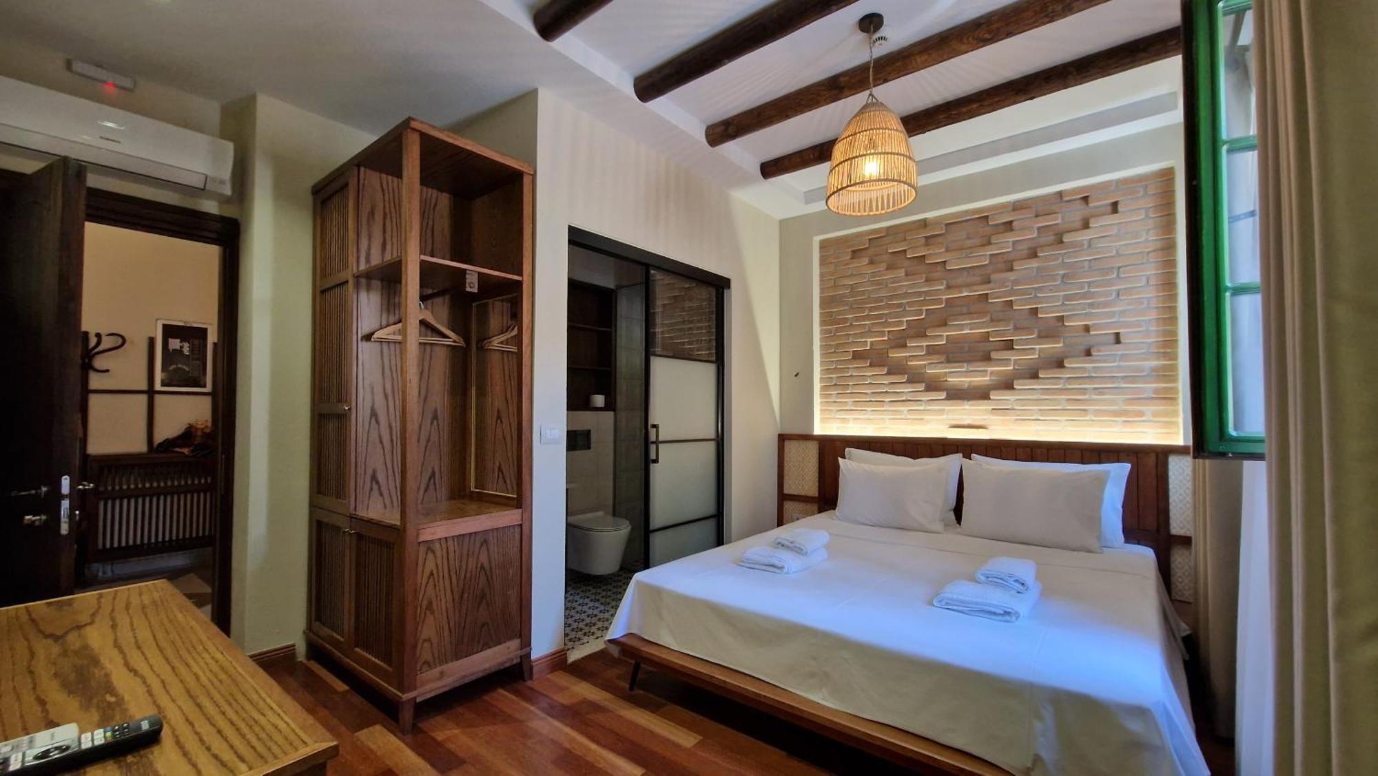 Hotel Bujtina Behram à Korce Extérieur photo